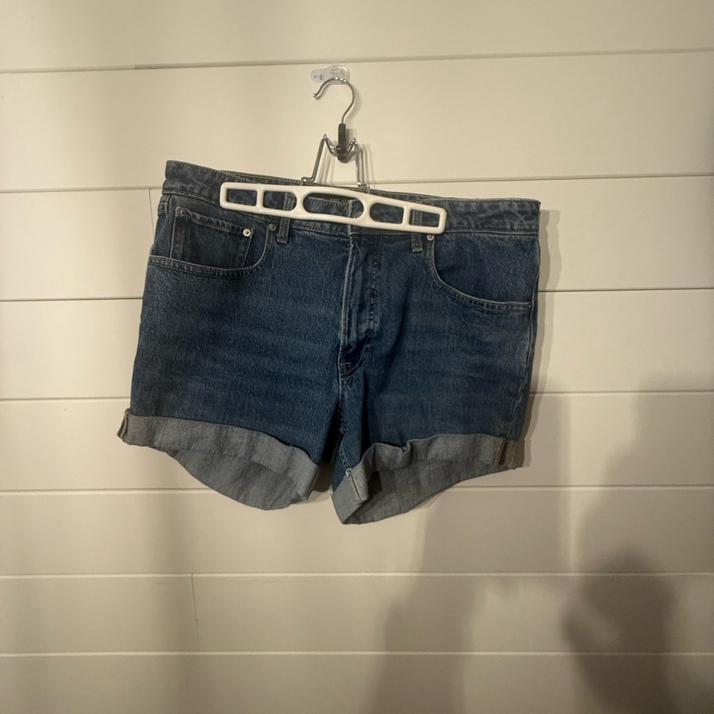 Free Assembly |16| Classic Blue Jean Shorts with Rolled Hem